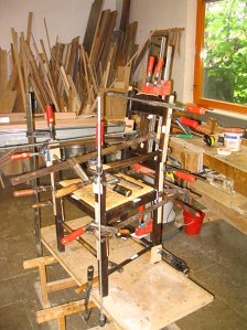 Reparatur eines Stuhles